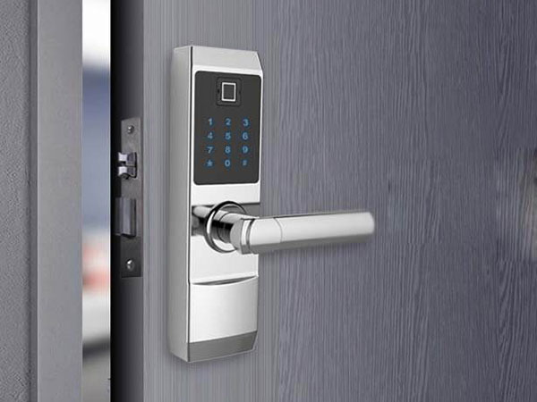 前进24小时上门开锁公司