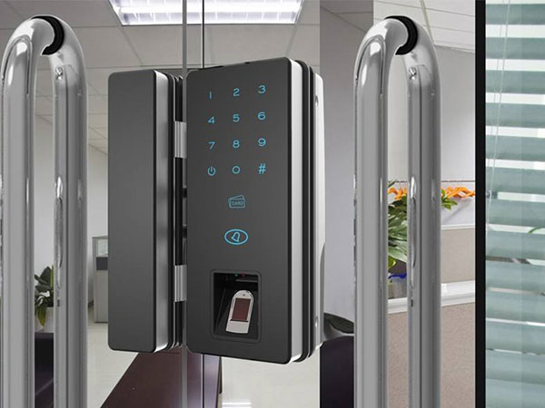 前进24小时上门开锁公司